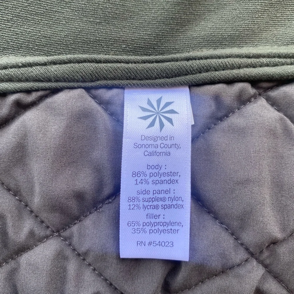 Athleta Upside Quilted Vest in Green ~ Size XXS - Picture 11 of 11